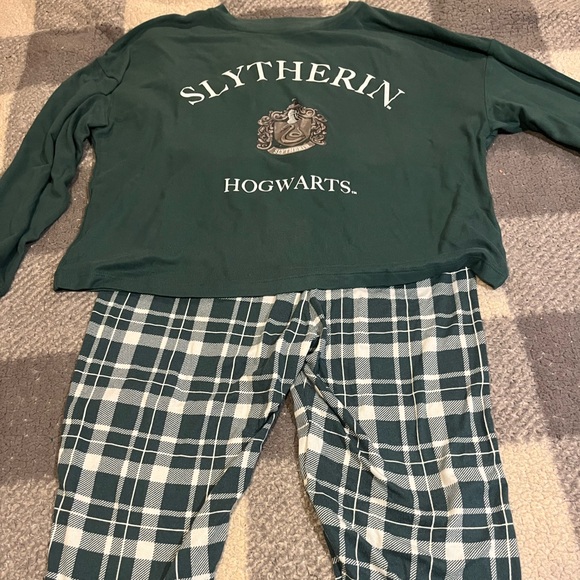 Harry Potter green slytherin pajamas - Picture 2 of 2